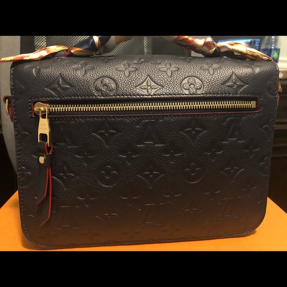 Sold! Authentic louis vuitton pochette metis - Picture 4 of 8